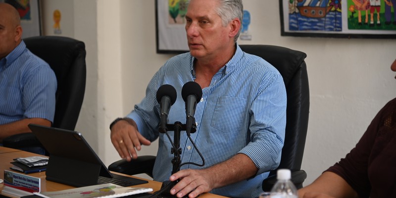 Recorrido Presidente por zonas afectadas en Camagüey y Granma