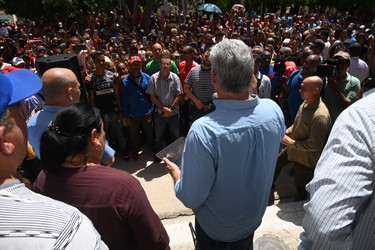 Recorrido Presidente por zonas afectadas en Camagüey y Granma 7