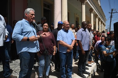 Recorrido Presidente por zonas afectadas en Camagüey y Granma 8