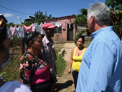 Recorrido Presidente por zonas afectadas en Camagüey y Granma