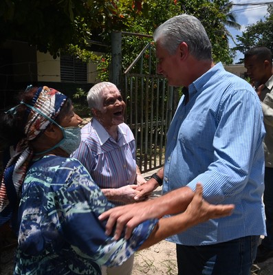 Recorrido Presidente por zonas afectadas en Camagüey y Granma