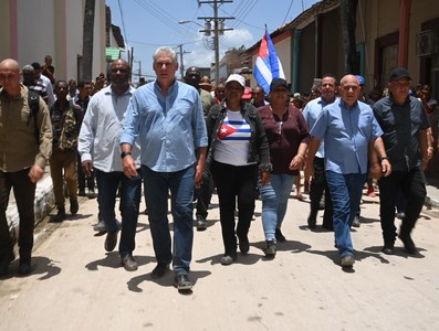 Recorrido Presidente por zonas afectadas en Camagüey y Granma