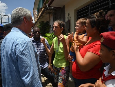 Recorrido Presidente por zonas afectadas en Camagüey y Granma