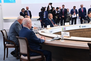 Gira Internacional del Primer Ministro 52
