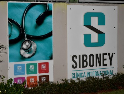 Celebración por el quinto aniversario de la Clínica Internacional Siboney