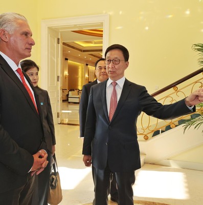 Presidente Diaz-Canel en China
