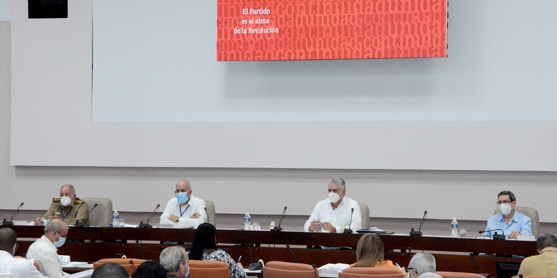 8vo. Congreso del Partido Comunista de Cuba, Primera Jornada.  Fotos: Estudios Revolución