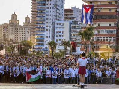 Abrazos de cien mil habaneros para Palestina