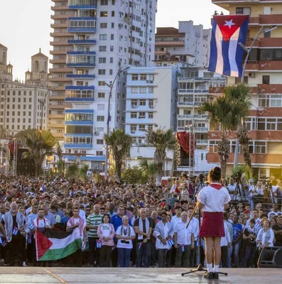Abrazos de cien mil habaneros para Palestina