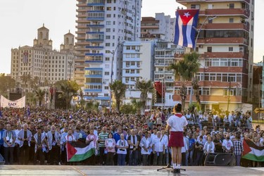 Abrazos de cien mil habaneros para Palestina 6