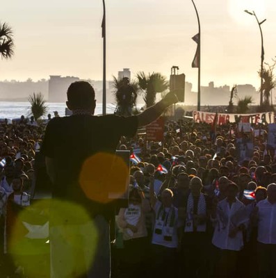 Abrazos de cien mil habaneros para Palestina
