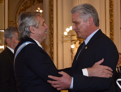 Toma de Posesión en Argentina y saludo oficial