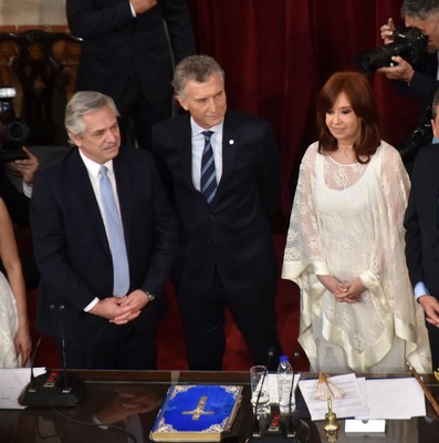 Toma de Posesión en Argentina y saludo oficial