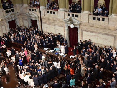 Toma de Posesión en Argentina y saludo oficial