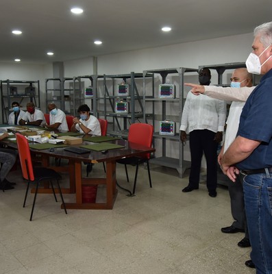 Visita del Presidente Miguel Díaz-Canel a COMBIOMED. 30 de marzo 2021     Fotos: Estudios Revolución