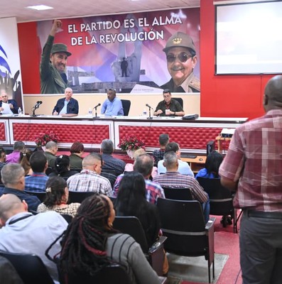 Quitar lastres al pensamiento, y desatar todas las fuerzas de crear