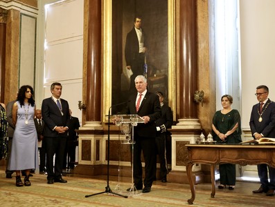 Visita oficial a la República Portuguesa