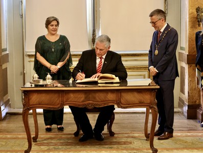 Visita oficial a la República Portuguesa