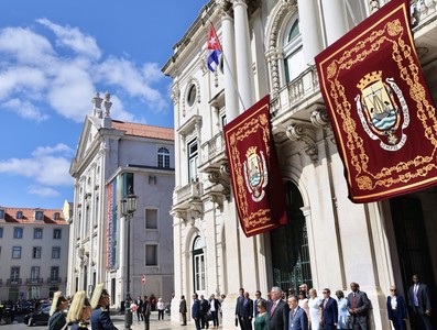 Visita oficial a la República Portuguesa