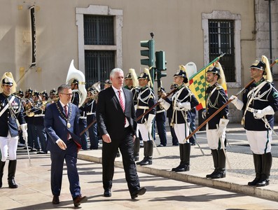 Visita oficial a la República Portuguesa