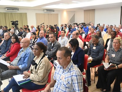 Quitar lastres al pensamiento, y desatar todas las fuerzas de crear