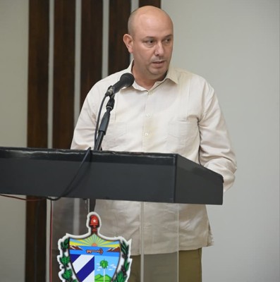 Quitar lastres al pensamiento, y desatar todas las fuerzas de crear