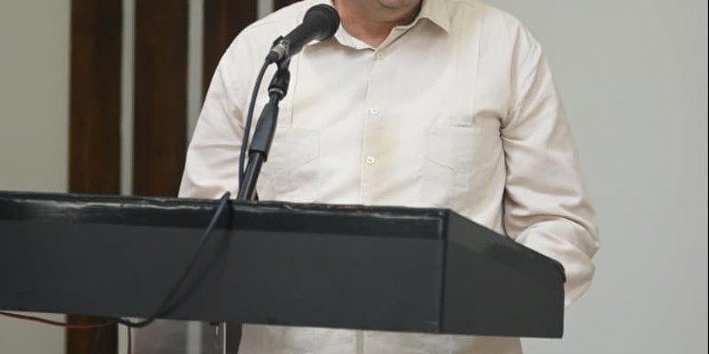 Quitar lastres al pensamiento, y desatar todas las fuerzas de crear