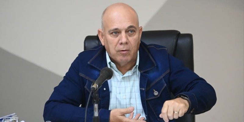 Quitar lastres al pensamiento, y desatar todas las fuerzas de crear