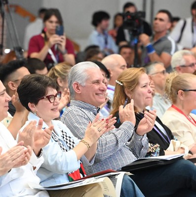 El Coloquio Patria «nos arma para el Girón comunicacional del siglo XXI»