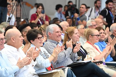 El Coloquio Patria «nos arma para el Girón comunicacional del siglo XXI» 2