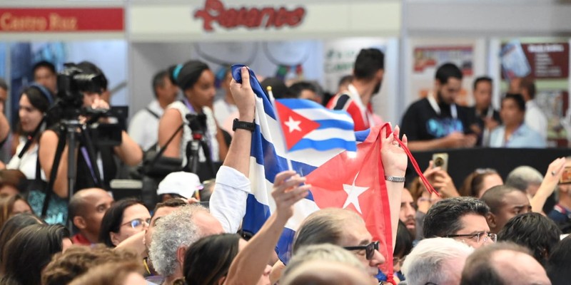 El Coloquio Patria «nos arma para el Girón comunicacional del siglo XXI»