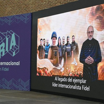 El Coloquio Patria «nos arma para el Girón comunicacional del siglo XXI»