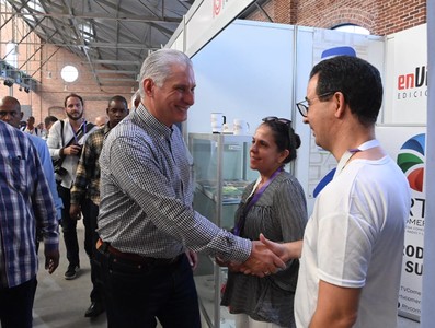 El Coloquio Patria «nos arma para el Girón comunicacional del siglo XXI»