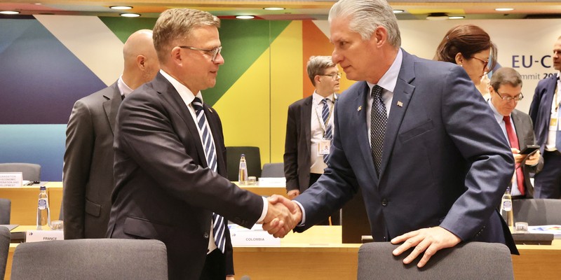 Díaz-Canel en Bruselas para participar en la III Cumbre CELAC-UE