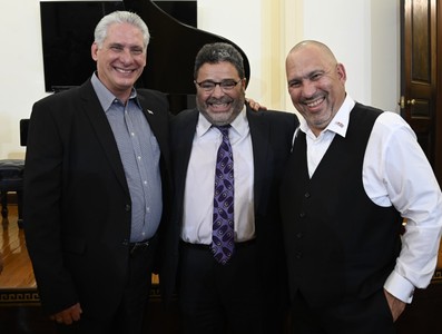 Encuentro con emigrados cubanos en NY