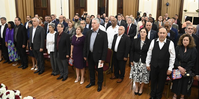 Encuentro con emigrados cubanos en NY