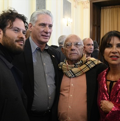 Encuentro con emigrados cubanos en NY