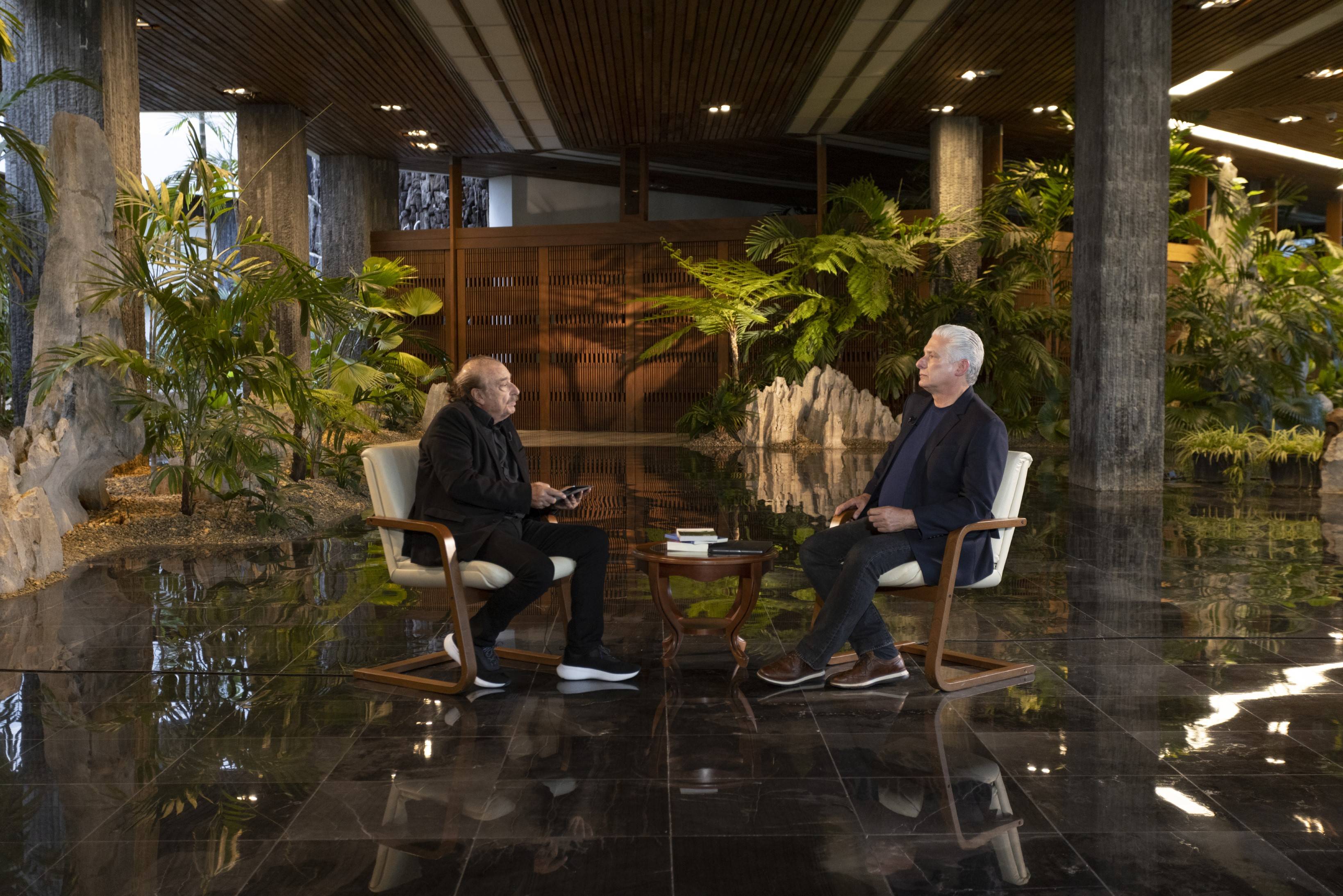 Entrevista concedida a Ignacio Ramonet, catedrático y periodista ...