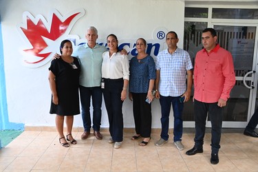Visita del Presidente a entidades productivas en los municipios de Cotorro y Habana del Este 4