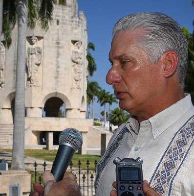 Díaz-Canel en Santa Ifigenia: “Fidel nunca se rindió”