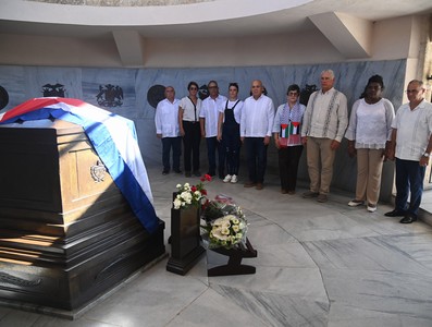 Díaz-Canel en Santa Ifigenia: “Fidel nunca se rindió”