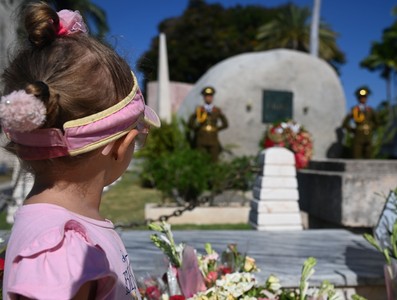 Díaz-Canel en Santa Ifigenia: “Fidel nunca se rindió”