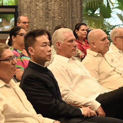 China y Cuba están unidas en un camino común de lucha revolucionaria para conquistar la plena independencia y soberanía