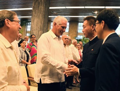 China y Cuba están unidas en un camino común de lucha revolucionaria para conquistar la plena independencia y soberanía
