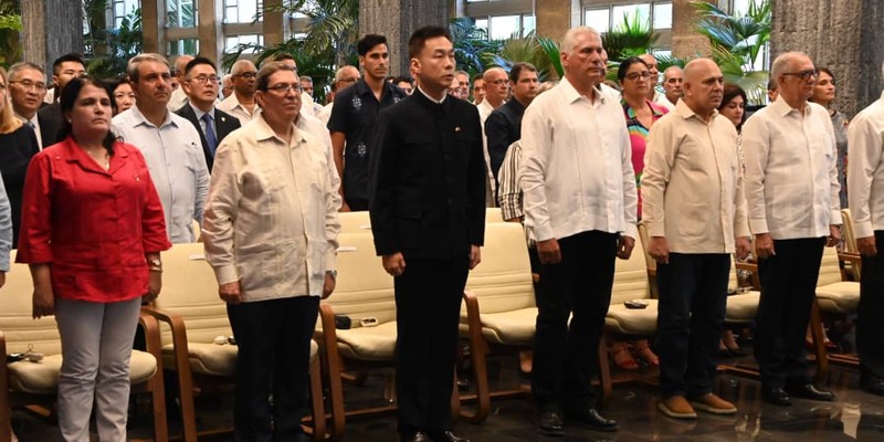 China y Cuba están unidas en un camino común de lucha revolucionaria para conquistar la plena independencia y soberanía