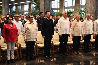 China y Cuba están unidas en un camino común de lucha revolucionaria para conquistar la plena independencia y soberanía 7