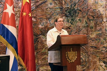 China y Cuba están unidas en un camino común de lucha revolucionaria para conquistar la plena independencia y soberanía 12
