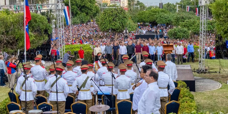 Cuba y Venezuela: un solo corazón en dos trincheras