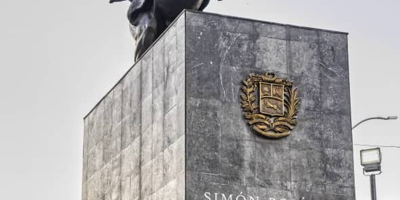 Cuba y Venezuela: un solo corazón en dos trincheras