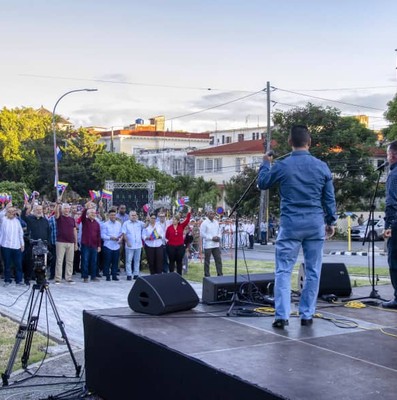 Cuba y Venezuela: un solo corazón en dos trincheras